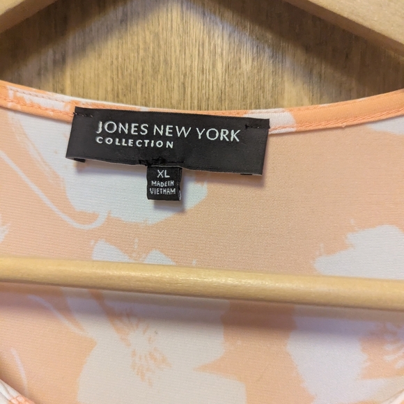 Jones New York Orange and White Blouse - Picture 3 of 3
